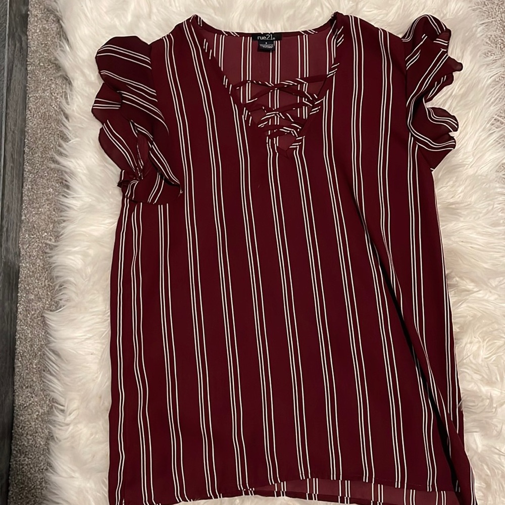 Front Criss cross blouse with ruffled sleeves